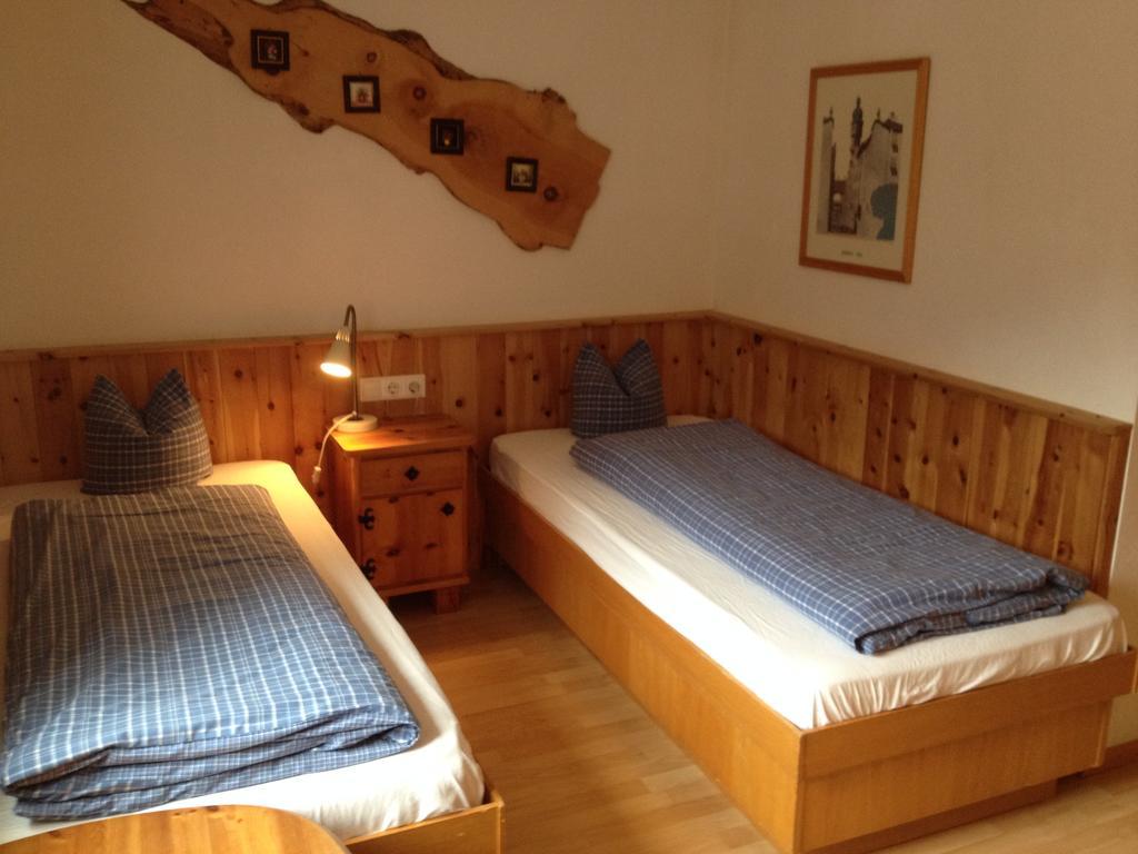 Ferienwohnung Zum Fuhrmann Neustift im Stubaital Zimmer foto